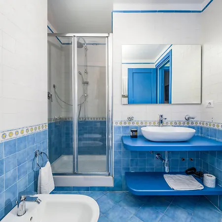 Marea Luxury